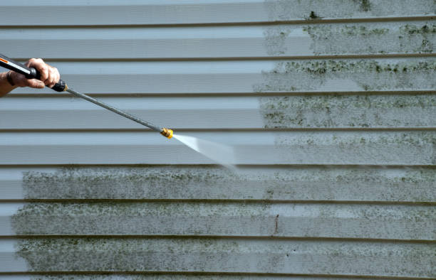 Best Pool Deck Cleaning  in Belmont, WI
